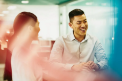 职场十字路口，初创企业和大厂哪个更适合你